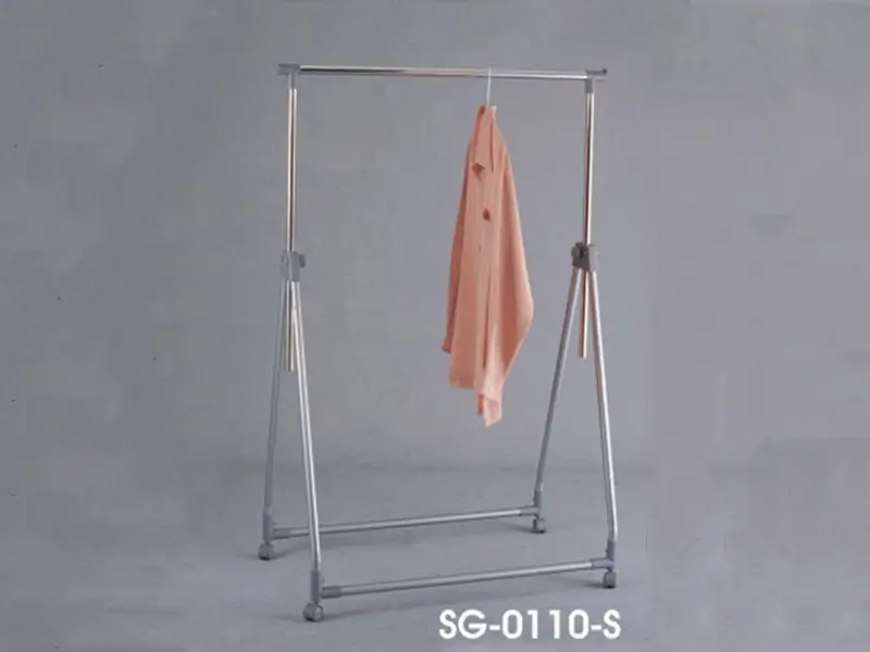 A shape clothes rack